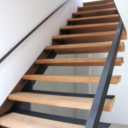 Construire un Escalier de Secours Conforme aux Normes Chelles